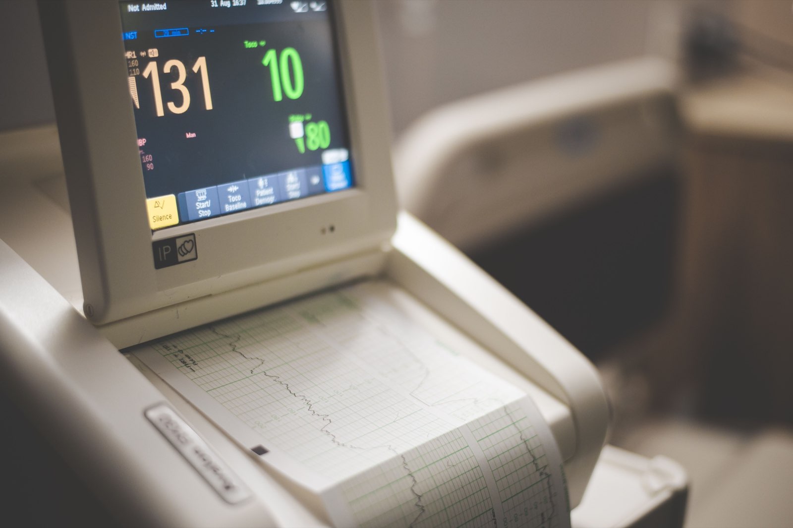 Cardiac monitor displaying an ECG waveform