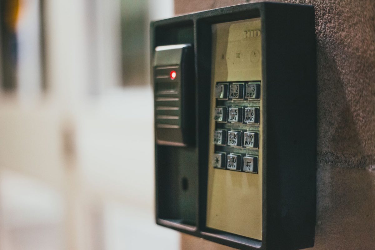 Illuminated access-control keypad on a secure door