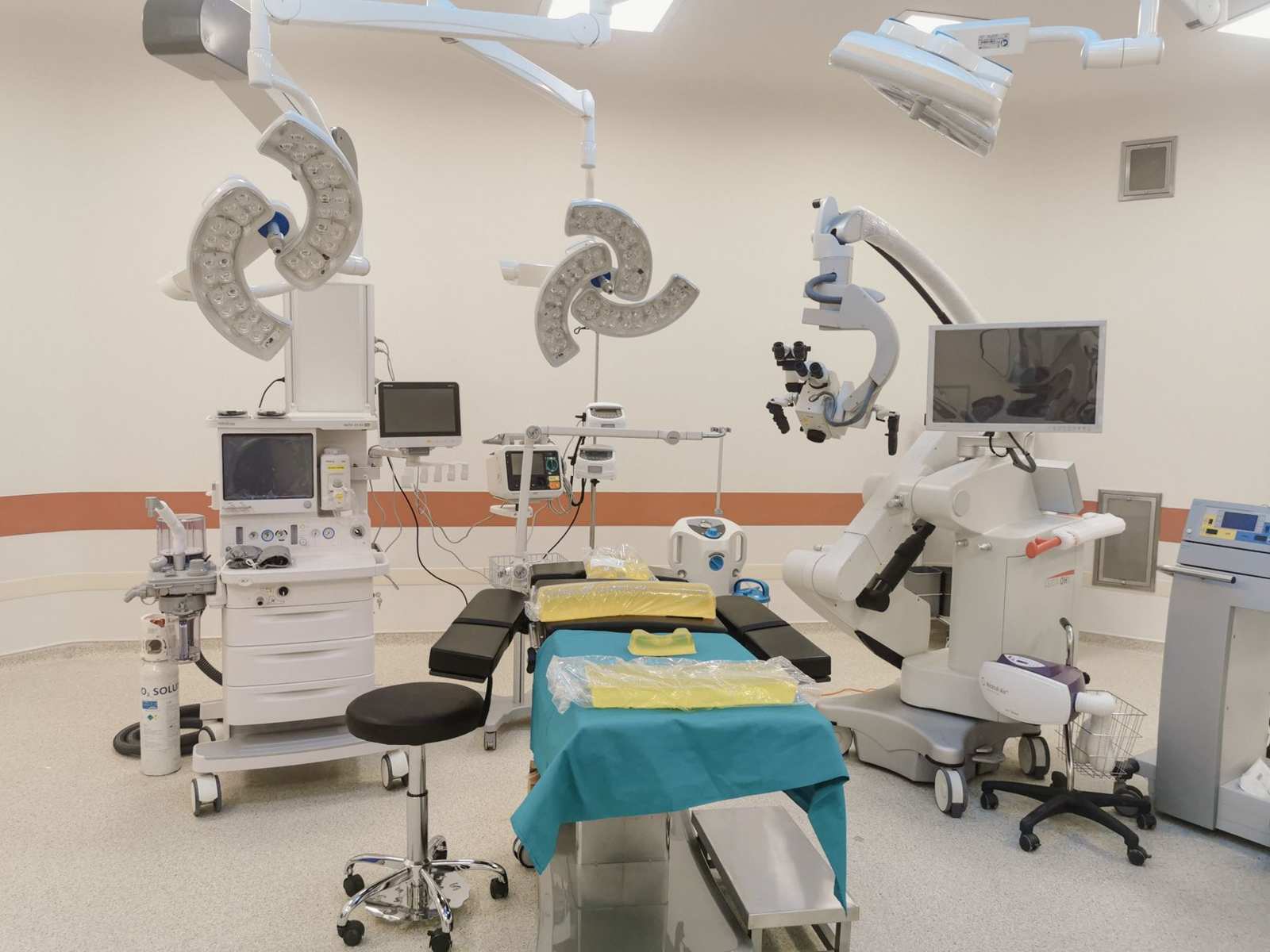 A state-of-the-art operating room equipped with advanced surgical systems