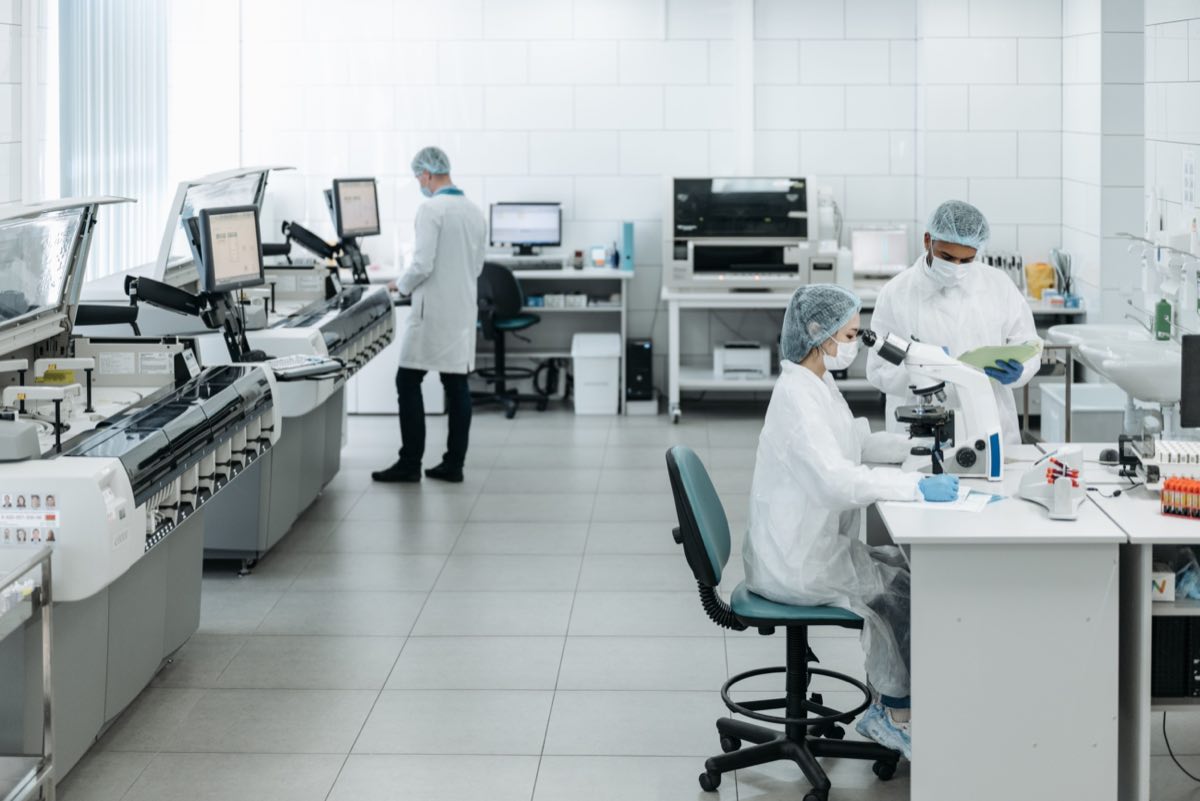 Regulatory scientists working on a novel-modality program
